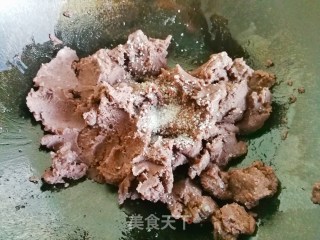 蛋黄酥的做法步骤：3
