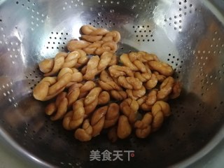 麻花的做法步骤：12