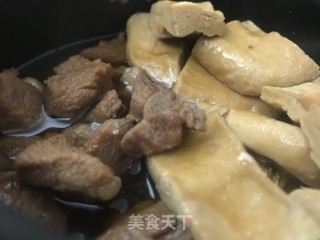 潮汕卤肉香腐砂锅的做法步骤：6