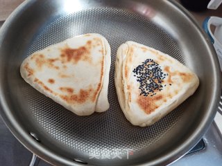家常三角烧饼的做法步骤：14
