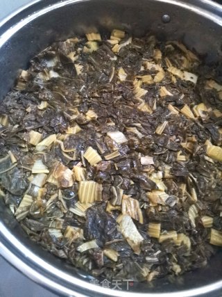 自制梅干菜（湖南黑腌菜）的做法步骤：6