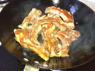 蒜香酱排骨的做法步骤：5