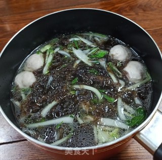 紫菜贡丸青菜汤的做法步骤：7