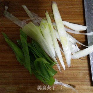 清汤小面的做法步骤：1