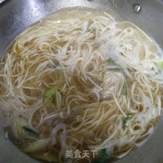 清汤小面的做法步骤：7