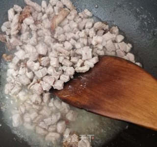 雪里蕻炒黄豆的做法步骤：3