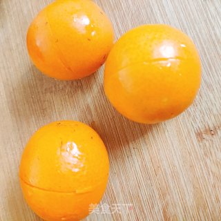 金桔雪梨羹的做法步骤：2