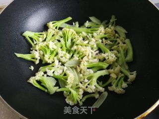 蚝油花菜的做法步骤：3