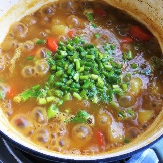 咖喱土豆煮虾仁的做法步骤：12