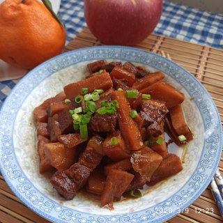 春笋红烧肉的做法步骤：6