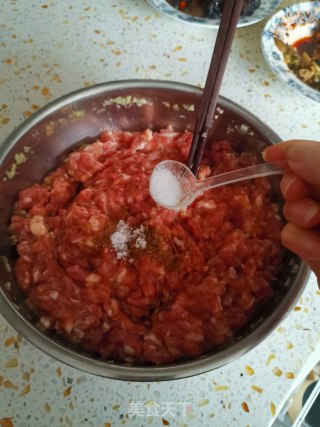 肉丸子的做法步骤：5