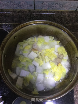 娃娃菜鱼丸汤的做法步骤：5