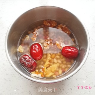红枣核桃豆浆的做法步骤：1