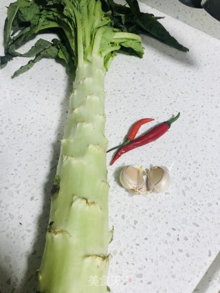 凉拌莴笋的做法步骤：1