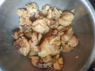 干锅麻辣鸡腿的做法步骤：3