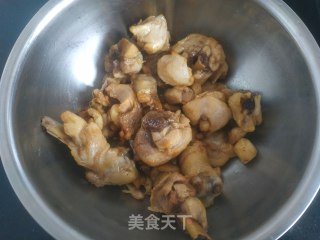 干锅麻辣鸡腿的做法步骤：7