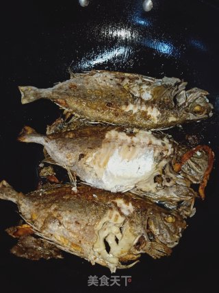 蒜香泥猛鱼的做法步骤：3