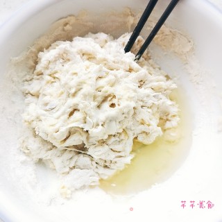 美味油条的做法步骤：4