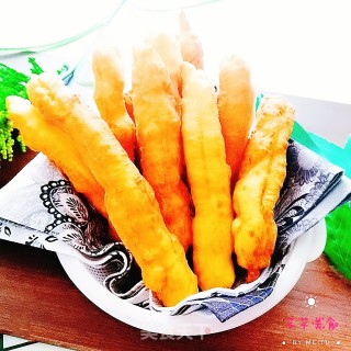 美味油条的做法步骤：16