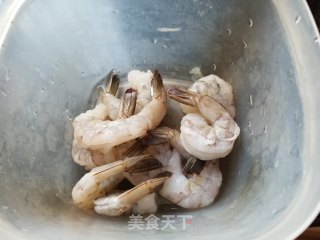 鸡肉丸鲜虾濑粉的做法步骤：3