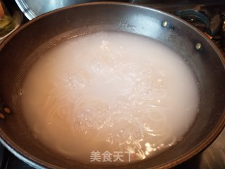 鸡肉丸鲜虾濑粉的做法步骤：5