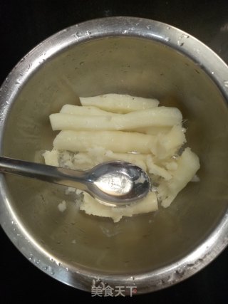 山药糯米饼的做法步骤：1