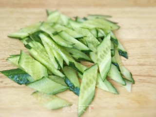 “ 快手汤 ”黄瓜蛋花汤的做法步骤：4