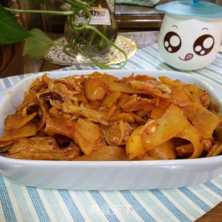五花肉辣白菜炒土豆片的做法步骤：9