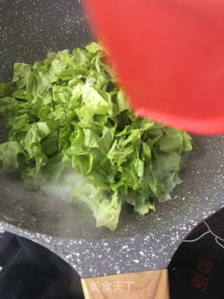 “快手汤”生菜煎蛋汤的做法步骤：8