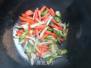 小炒猪皮的做法步骤：8