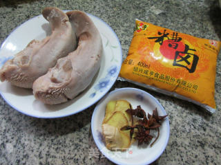 香糟猪舌头的做法步骤：1