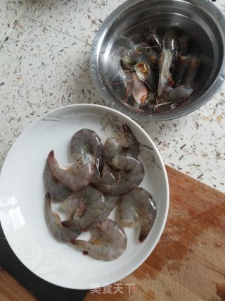 蒸蛋，虾蒸蛋，虾扯蛋的做法步骤：2