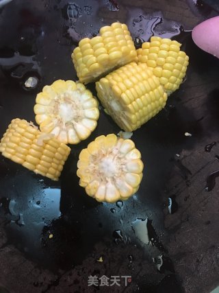 胡萝卜玉米姜薯鸡汤的做法步骤：3