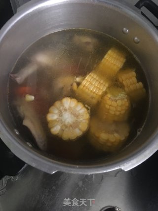 胡萝卜玉米姜薯鸡汤的做法步骤：8