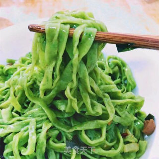 学习做菠菜面的做法步骤：4