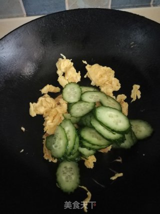 黄瓜鸡蛋汤的做法步骤：5
