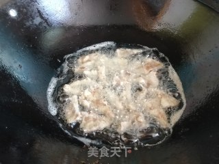 炸磨菇的做法步骤：5