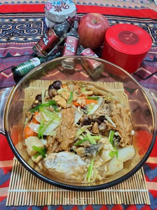 鱼骨胡萝卜白菜煲的做法步骤：18