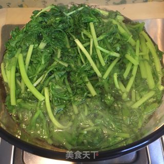 凉拌茼蒿菜的做法步骤：3