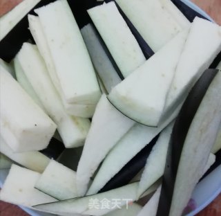 肉末茄子的做法步骤：1