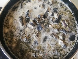 枸杞菌菇乌鸡汤的做法步骤：7
