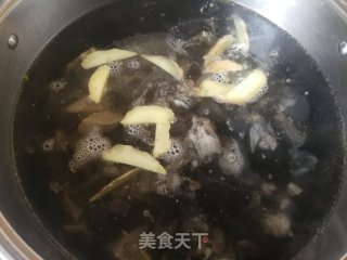 枸杞菌菇乌鸡汤的做法步骤：9