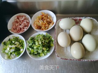 湖南炒粉的做法步骤：1