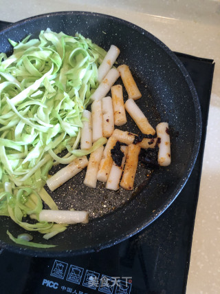 香辣年糕包菜的做法步骤：9