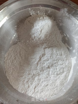 春天艾草香，做一份艾草团子尝一尝，做法材料都十分简单，一起来做吧！的做法步骤：3