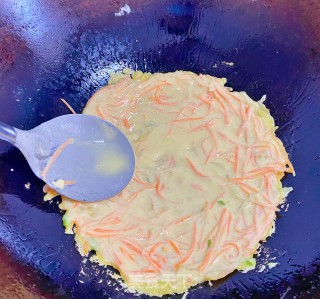 胡萝卜鸡蛋饼的做法步骤：3