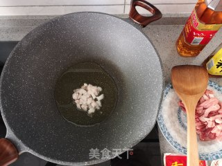 猪肉豆角焖面的做法步骤：3