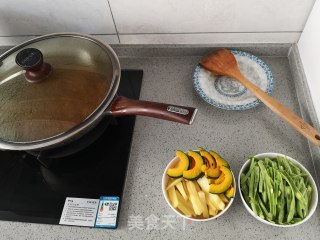猪肉豆角焖面的做法步骤：9