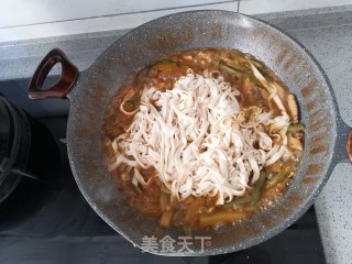 猪肉豆角焖面的做法步骤：13