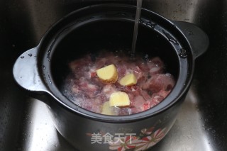 山药排骨汤的做法步骤：2